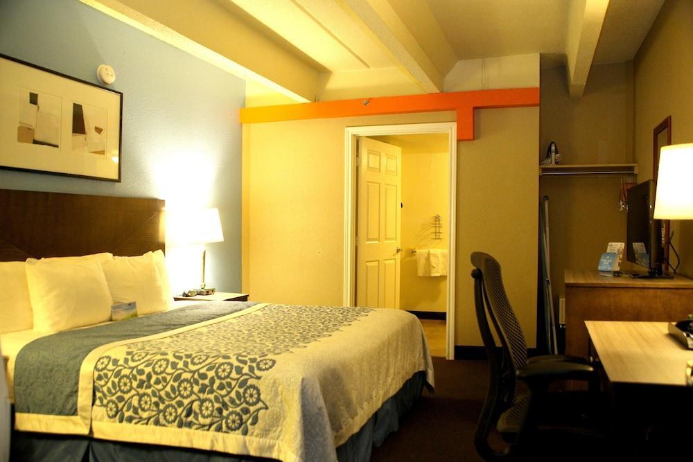 Days Inn By Wyndham Denver Downtown Eksteriør billede